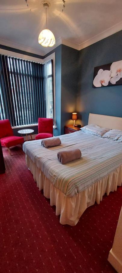 The Rhyl Bed & Breakfast Blackpool Exterior photo