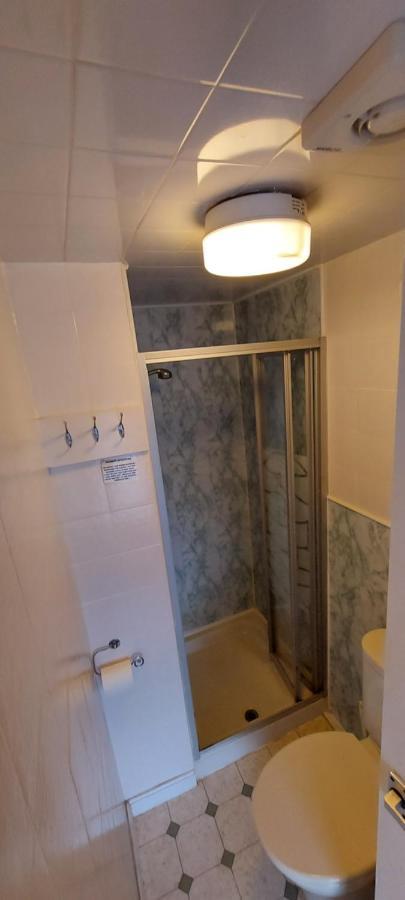 The Rhyl Bed & Breakfast Blackpool Room photo