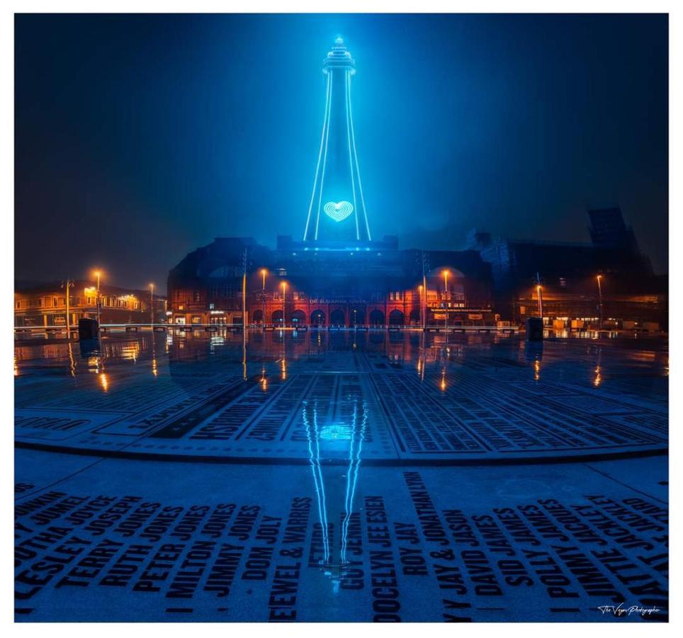 The Rhyl Bed & Breakfast Blackpool Exterior photo